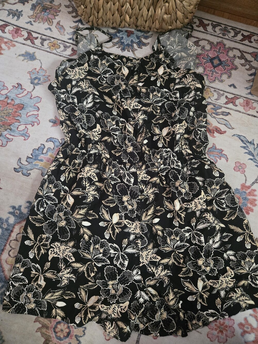 Old Navy Womens  Black and Cream Floral Romper NWOT Size L